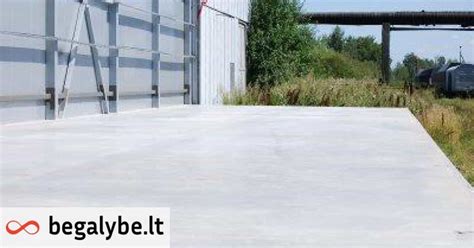 Betoninių bortų įrengimo etapas