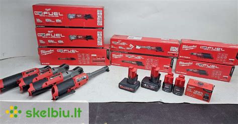 Milwaukee M12/M18 serijos akumuliatorius ir pistoletų sistema vizualiai