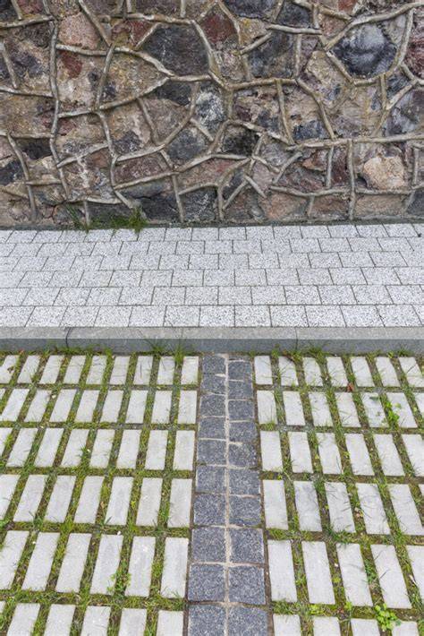 Betono mozaikos priežiūra ir valymo produktų naudojimas