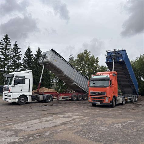 Krovinių gabenimas granito plokščių