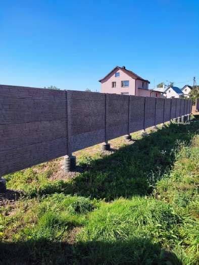 Betono gaminiai ir jų įvairovė: tvoros stulpai, dangčiai, takeliai