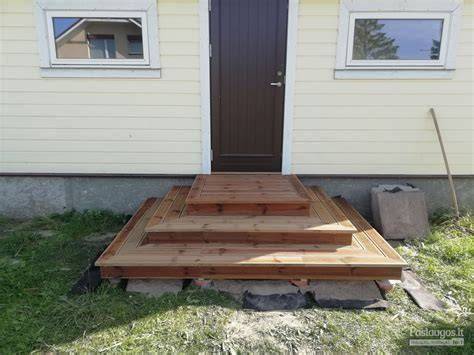 Nuotrauka: Terasos laiptų įrengimo pavyzdys