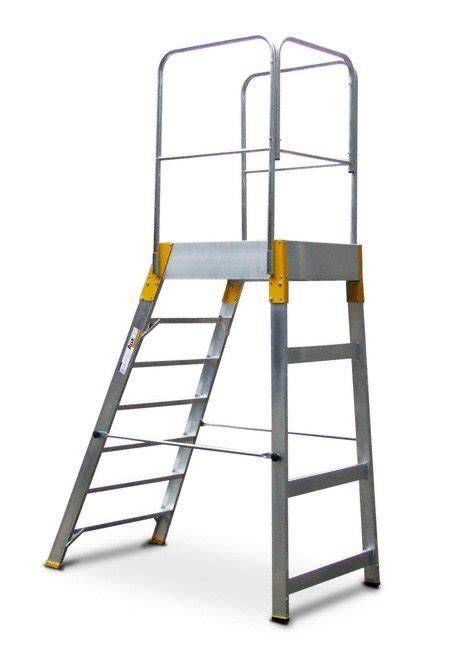Kopėčios su porankiais - darbui ant aikštelės