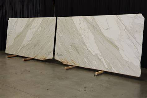 Marmuro imitacijų įvairovė: nuo Calacatta iki Onyx Ivory