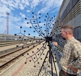 Gryname lokacijoje brėžiamas triukšmo šaltinio identifikavimo procesas