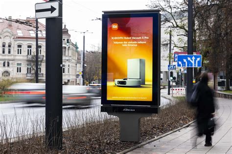 Lauko reklamos ekrano pavyzdžiai ir vietos