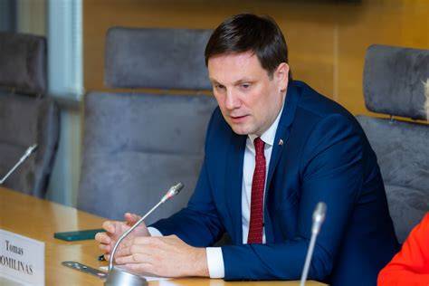 Miškų valdymo reformos vizualizacija