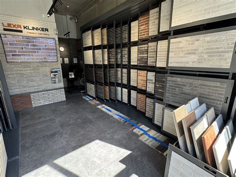 Plytelių salonas Gargždų mieste - ekspozicijos ir konsultacijų erdvė