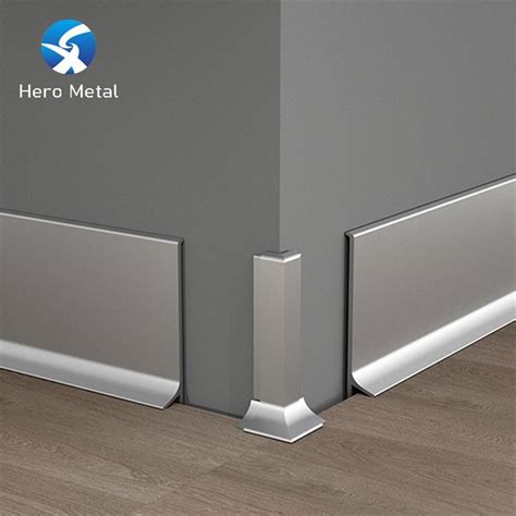 Įvairių tipų gipso biustai