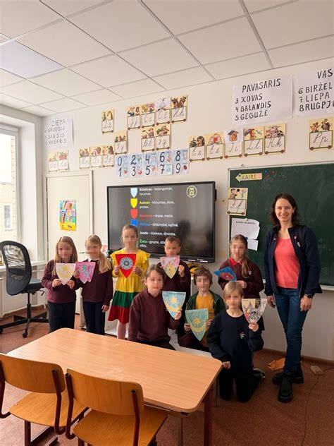 Simbolių įvairovė mokyklos erdvėje