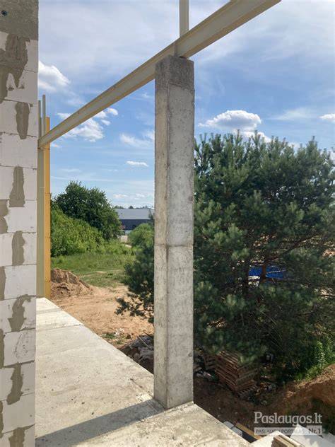 Stulpo betonavimo eiga - duobė, žvyras, betonas, atramos