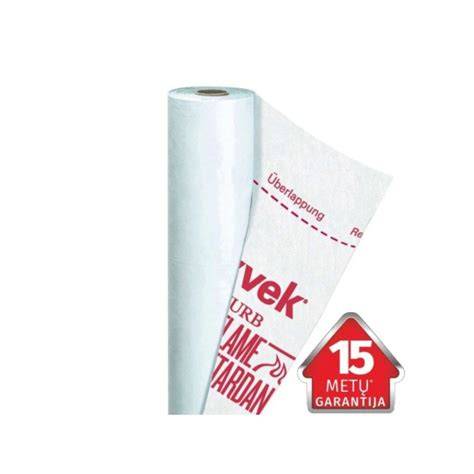 Tyvek FireCurb difuzinė membrana - atsparumas ugniai ir vėdinimo geba.