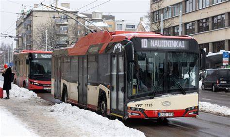 Gelvonų Ozas - architektūra, parko zonos, viešasis transportas