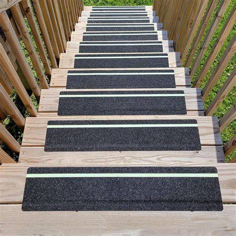 Infographics showing Safety Strips® technology and diffusion-coated finish
