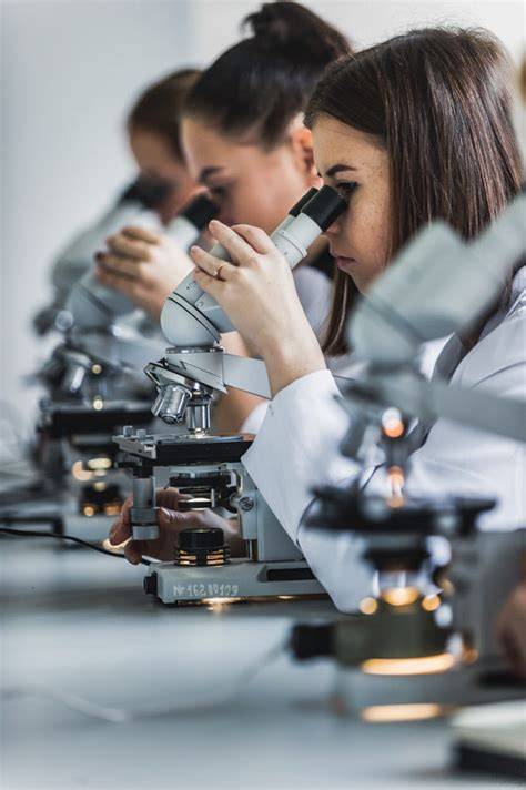 Laboratorijų akustinės, šiluminės ir cheminės analizės įranga