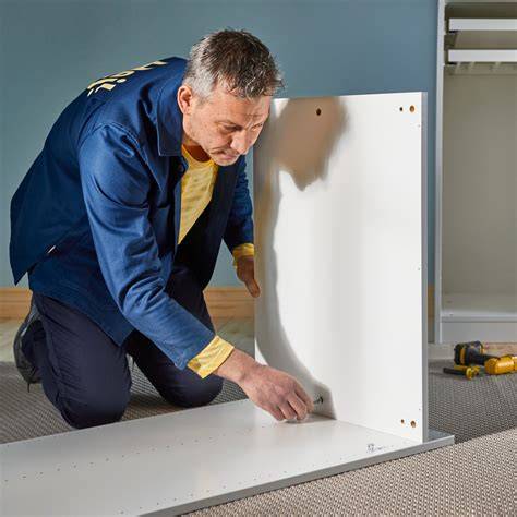 Infografika: IKEA baldų surinkimo žingsniai