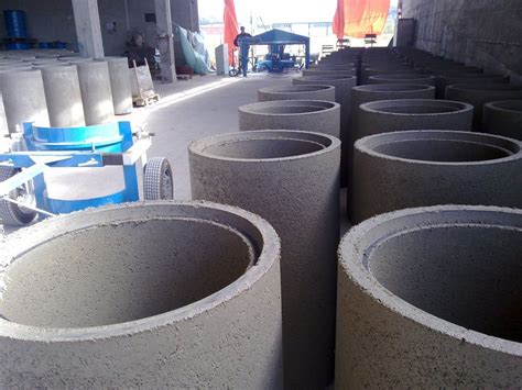 Betoninių vazonų gamybos žingsniai vizualiai
