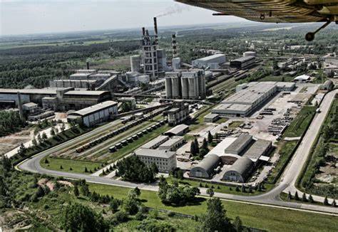 AB „Akmenės cementas“ gamyklos vaizdas