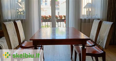 medinio stalo interjere