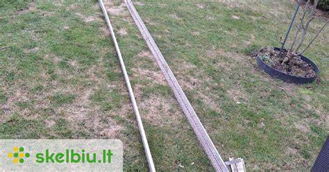Gėlynų atskyrimas plastbortu