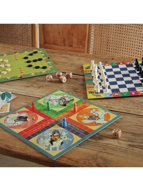 52 interaktyvių žaidimų rinkinys Funtronic, demonstruojamas iš viršaus