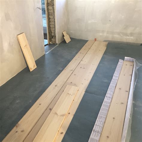 Parketo ir laminato palyginimo lentelė