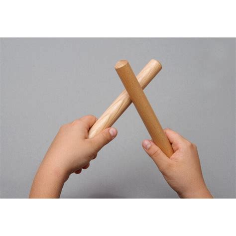 Apvalios medinės lazdelės naudojamos vaikų amatuose