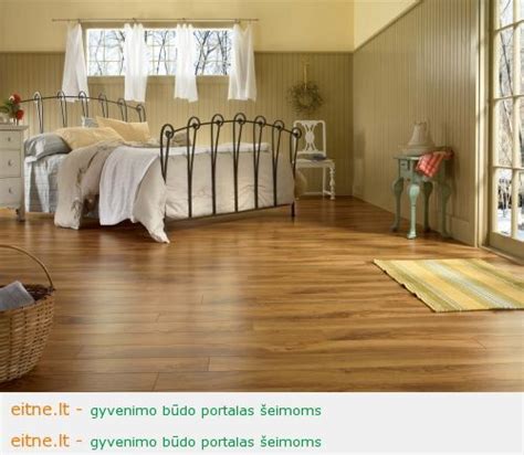 Infografika: Kaip atrodo skirtingų tipo grindys (parketas, masyvas, laminatas, plytelės) ir jų kilmo bei montavimo skirtingumai