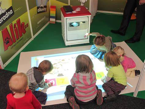 Mobilios interaktyvios grindų sistemos demonstracija