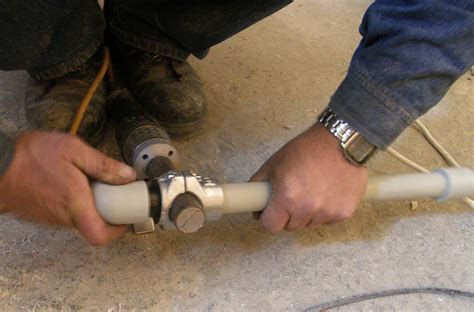 Vamzdžių jungimo schema su tarpine