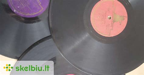 Infografika: vinilinės plokštelės prekybos procesas ir kainų diapazonas