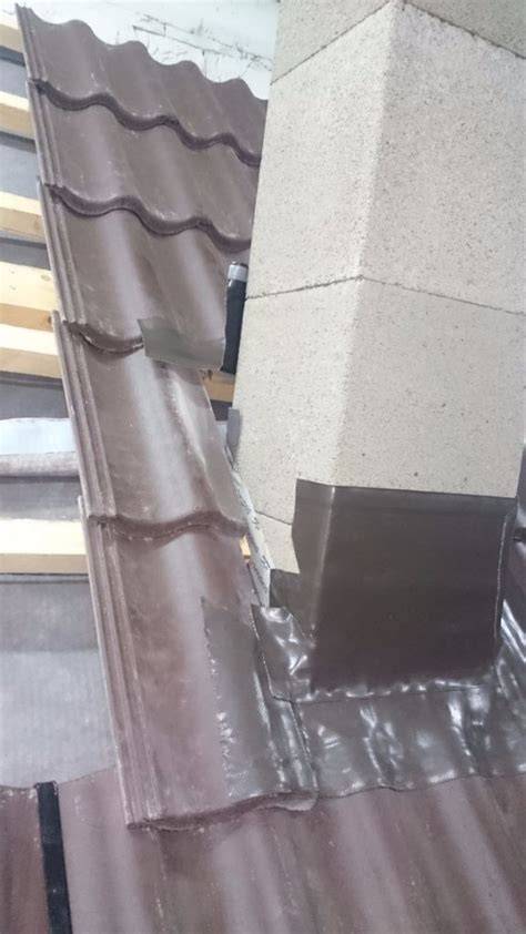 Monier betoninių čerpių pavyzdys ant stogo