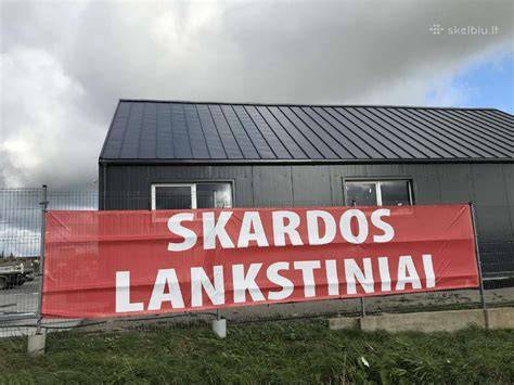 Skardos lankstiniai vizualiai: kraigas, vėjalentės, palangės, sąlajos ir kamino apskardinimai