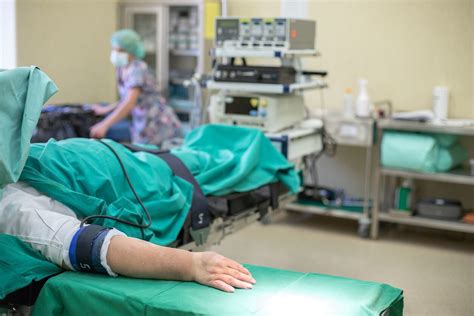 Pacientas prižiūri gipso būklę ir laikosi nurodymų