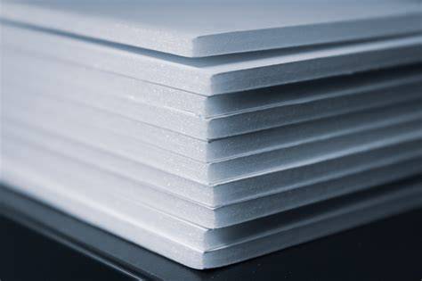 Putų kartono plokščių praktiniai pavyzdžiai: modeliai EASY-LINE, EASY-FIX ir EASY-COLOR