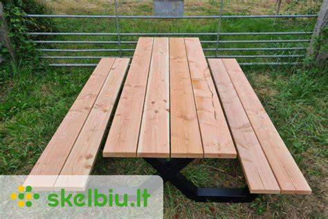 Stalo komplektas su suolais