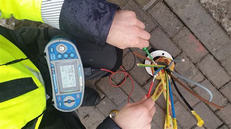 Elektriko atliekami varžų matavimo darbai