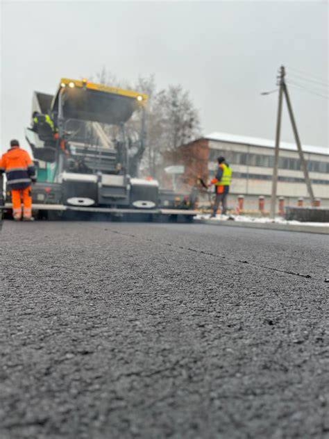 Infografika: Gelžbetoninių konstrukcijų gamybos procesas (betonų mišinių gamyba, armavimo cechas, liejimo cechas, kokybės kontrolė)