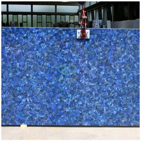 Blue plokščių brėžinį ir savybių palyginimą
