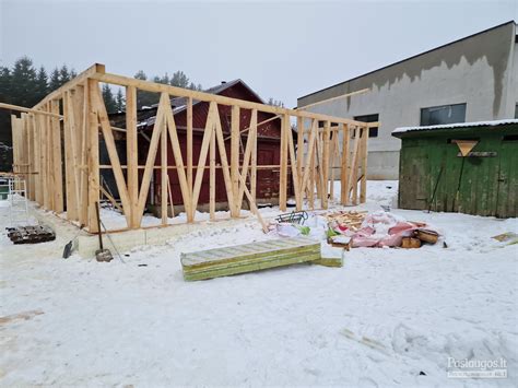 Pramoninių pastatų statyba su daugiasluoksnėmis plokštėmis