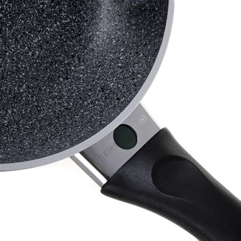 Ballarini keptuvė su granito danga