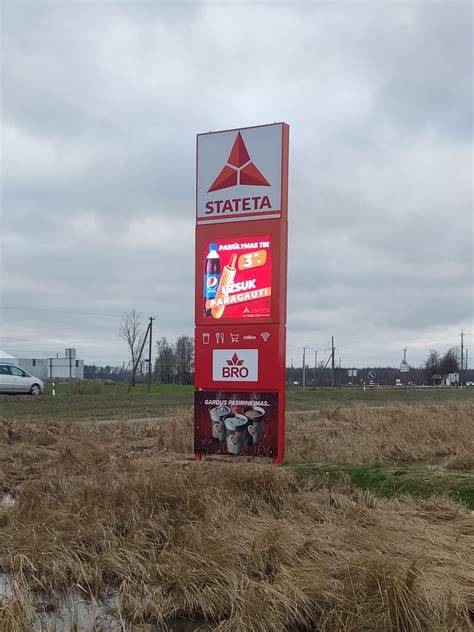 Pavyzdys: lazeriu išpjaustytos reklaminių stendų raidės