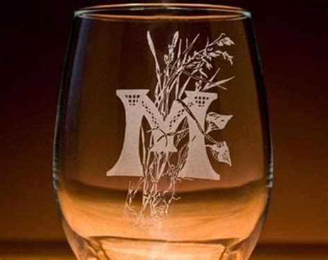 Lazerinis graviravimas ant granito