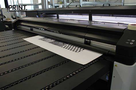 Technologijų proceso micro-close-up vizualizacija: skaitmeninė spauda iki 600 dpi