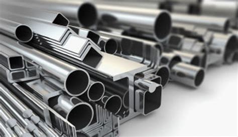 Juodas plienas, nerūdijantis plienas ir aliuminis palyginimas