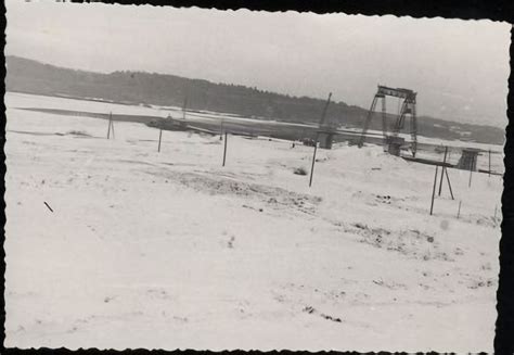 Istorinės nuotraukos su senoviniais lygintuvais