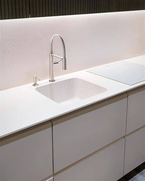 Corian stalviršiai - dizaino ir funkcionalumo pavyzdžiai