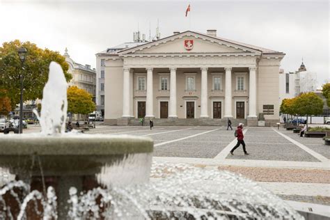 Vandeninis šildymas po grindimis schemiškai