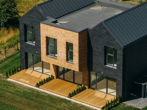 Skirtingų medienos rūšių pavyzdžiai fasado apdailai