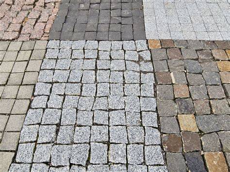 Grafinė nuotrauka: trinkelių kolekcijų įvairovė, matmenys ir spalvos